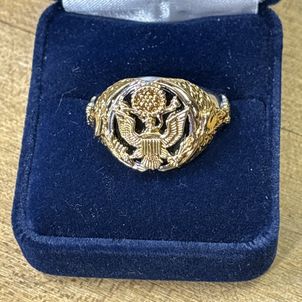 Danbury Mint We Will Defend US Army Eagle Ring Gold Plated Size 10 w Box